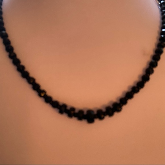 Jewelry - Elegant Black Beaded Necklace
